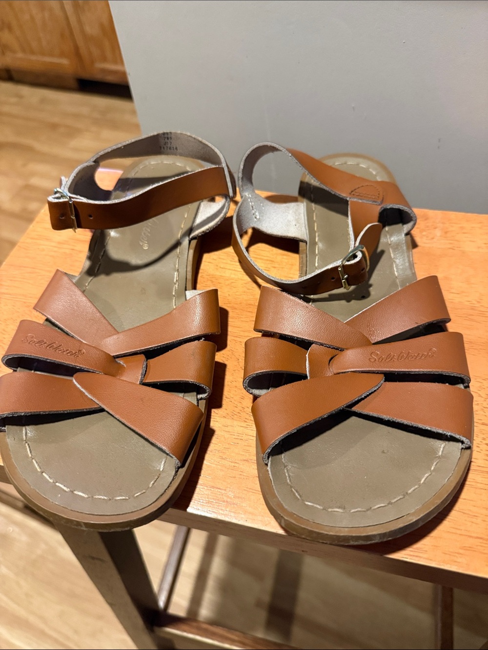 Salt Water brown sandals - Picture 2 of 4